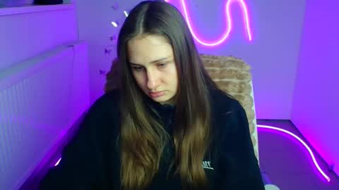 Snapshot of lora_kisses chatting on 04/29/26, 05:55 Lora online show from 04/29/26, 05:55