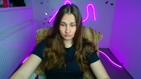 Snapshot of lora_kisses chatting on 05/13/26, 05:49 Lora online show from 05/13/26, 05:49