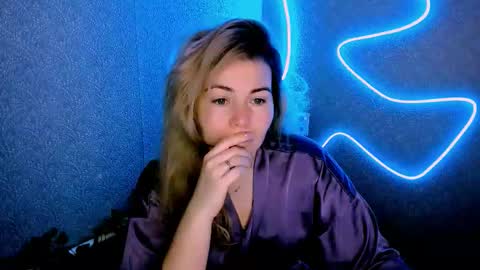 Lora online show from 01/06/26, 02:59