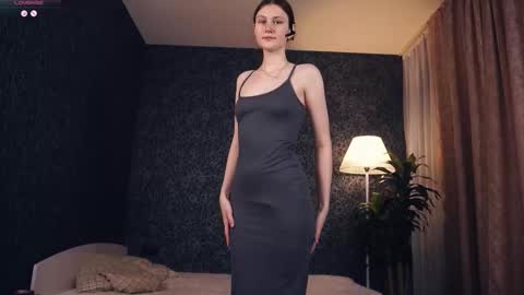 Lora online show from 11/06/25, 05:08