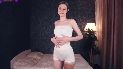 Lora online show from 12/15/25, 05:01