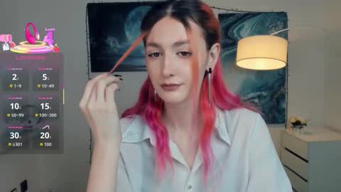 Lora online show from 10/31/25, 11:00