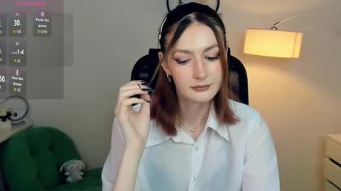 Lora online show from 11/15/25, 11:40