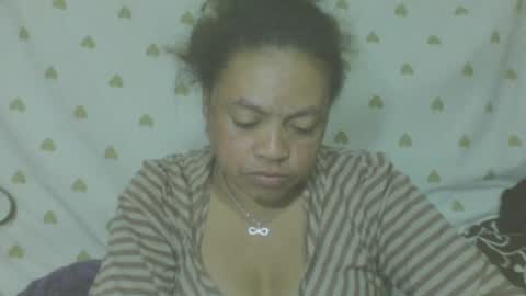 LorahVane online show from 06/23/26, 01:47