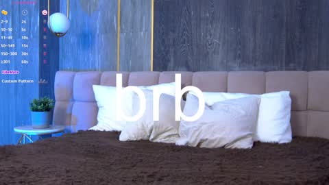 Snapshot of loraineluff chatting on 01/19/25, 05:07 Loraine online show from 01/19/25, 05:07