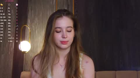 Snapshot of loraineluff chatting on 03/07/25, 08:44 Loraine online show from 03/07/25, 08:44