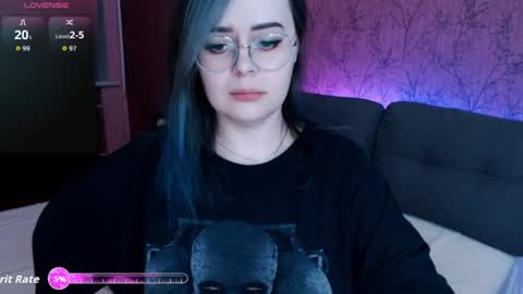 Snapshot of loramoonnn chatting on 07/17/26, 12:28 Lora online show from 07/17/26, 12:28