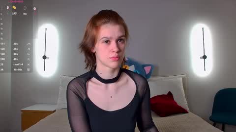 Lora online show from 04/25/26, 02:25