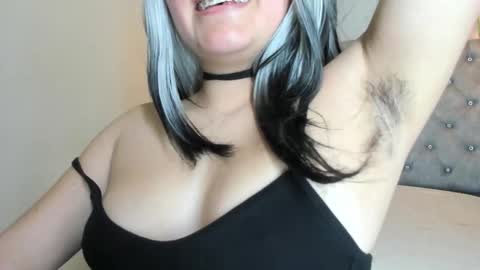   online show from 10/15/25, 07:14