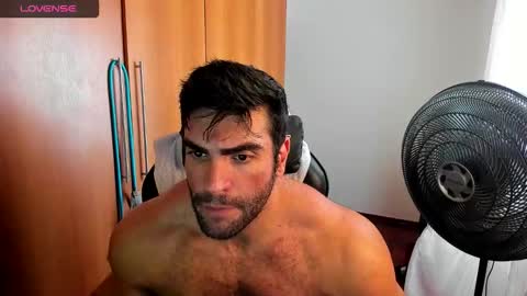 Snapshot of lordtroper chatting on 12/18/25, 04:24 Lord Troper online show from 12/18/25, 04:24