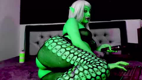 Lore Depp online show from 11/04/25, 03:16