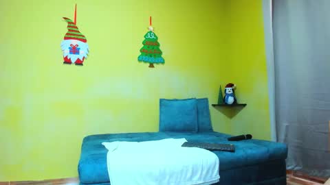 Loren Grey online show from 12/04/25, 08:28