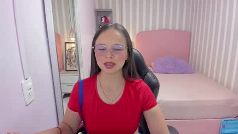 lorelaigiven online show from 02/11/26, 12:21