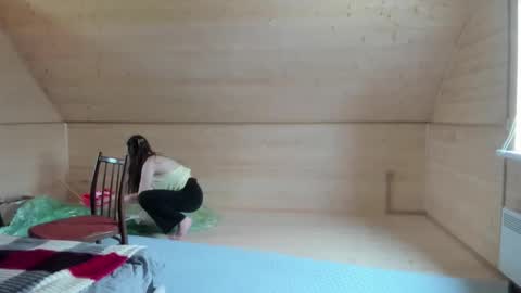 Snapshot of lorelea_cute chatting on 05/12/26, 08:11 Lorelea cute online show from 05/12/26, 08:11
