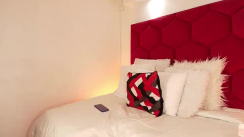 LORELI online show from 11/15/25, 04:10