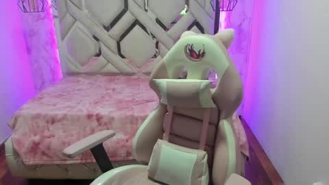 Snapshot of lorem_adams chatting on 01/24/25, 11:15 lorem_adams online show from 01/24/25, 11:15