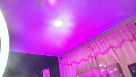 Loren online show from 02/20/25, 11:43