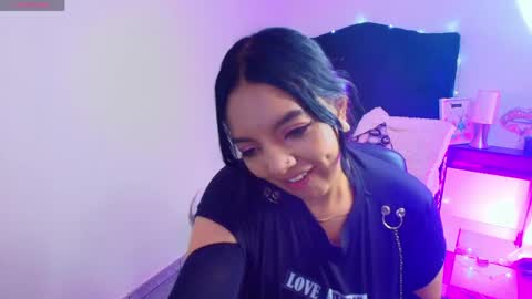Loren online show from 05/05/26, 08:17