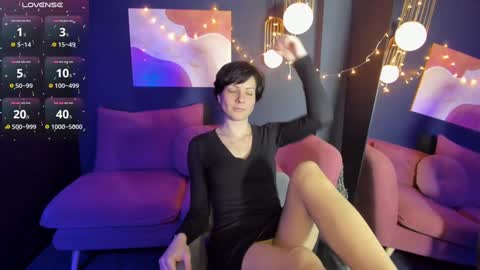 Loren online show from 01/17/25, 01:56