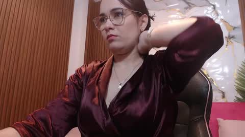 Loren online show from 05/05/26, 02:41