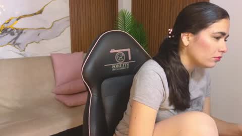 Loren online show from 06/28/26, 02:28