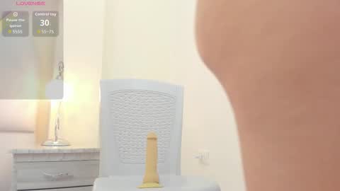 Lorena Gate online Colombia 230 pm to 930 pm online show from 12/03/25, 07:45