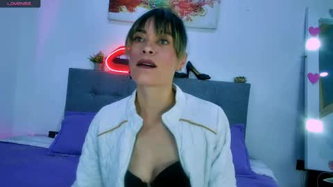 Snapshot of lorena_sweet3 chatting on 04/24/26, 01:46 lorena_sweet3 online show from 04/24/26, 01:46