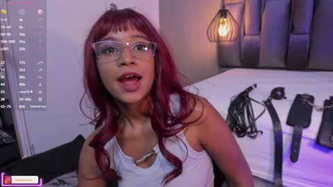 Snapshot of lorena_vieira_ chatting on 02/03/25, 10:11 Lorena Vieira  online show from 02/03/25, 10:11