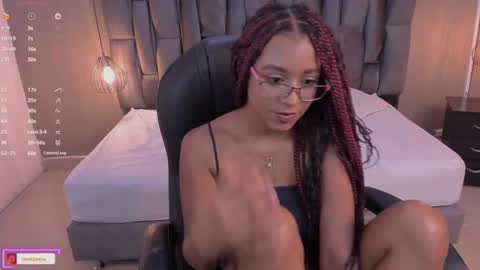 Snapshot of lorena_vieira_ chatting on 03/02/25, 11:31 Lorena Vieira  online show from 03/02/25, 11:31
