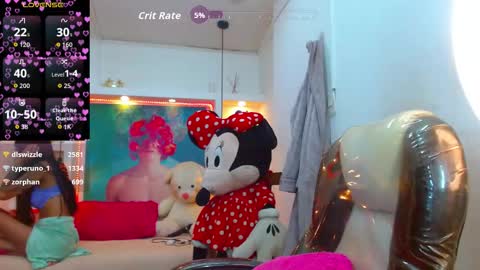 Snapshot of lorenapinto_ chatting on 10/14/25, 11:38 lore online show from 10/14/25, 11:38