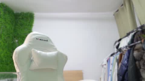 Amelia online show from 01/21/25, 08:00