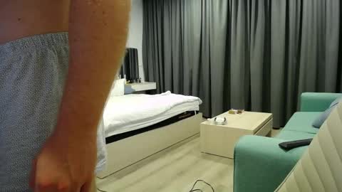 Lorenz online show from 04/30/26, 06:03