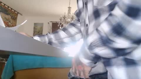 Snapshot of lorenzotdu41 chatting on 11/12/25, 10:48 Lorenzot41 online show from 11/12/25, 10:48