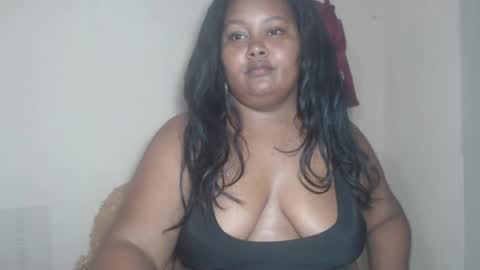 Snapshot of lorenztaylor chatting on 10/14/25, 05:08 lorena online show from 10/14/25, 05:08