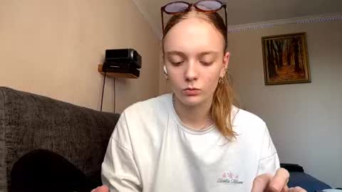 loretarobey online show from 07/28/26, 12:48