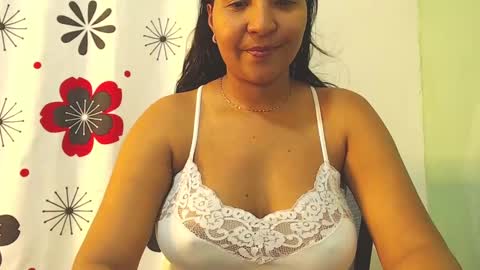 Loretta Gmez online show from 02/16/25, 01:36