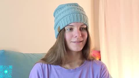 Chloe for Fan BlackHole online show from 11/15/25, 07:21