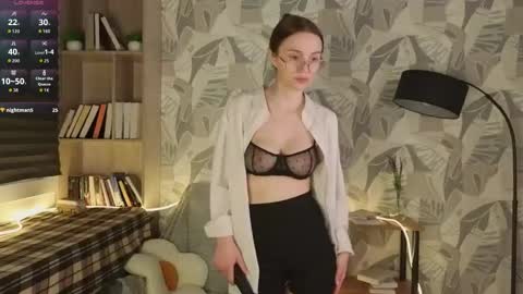 Snapshot of lorettedarsi chatting on 05/07/26, 01:11 lorettedarsi online show from 05/07/26, 01:11