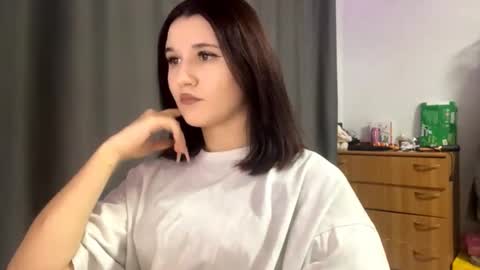 Snapshot of lorettedekay chatting on 10/12/25, 03:22 Kate online show from 10/12/25, 03:22