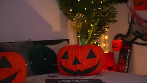 LoretteLorena online show from 10/24/25, 06:21