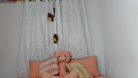Snapshot of lori_evans1 chatting on 06/07/26, 02:59 Lori Evans online show from 06/07/26, 02:59