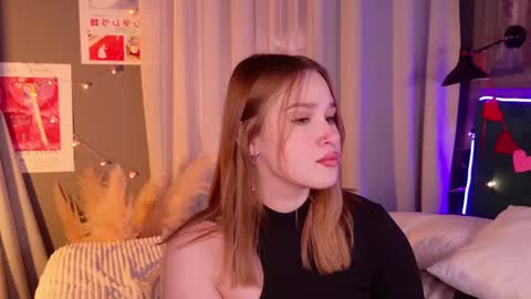 Lori online show from 02/16/25, 12:41