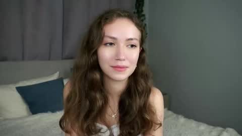 Naomi online show from 09/21/25, 09:27