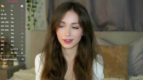 Naomi online show from 10/09/25, 09:24