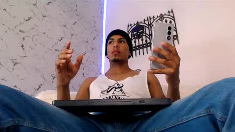 Lorian Vikel  online show from 10/12/25, 08:52