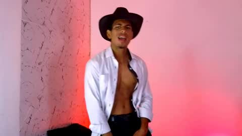 Snapshot of lorian_vikel chatting on 05/02/26, 11:43 Lorian Vikel online show from 05/02/26, 11:43