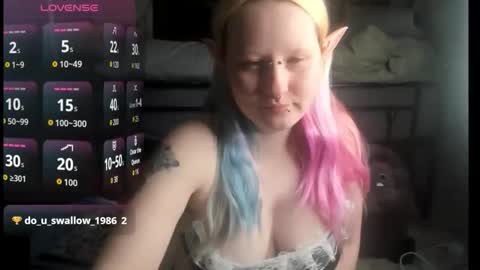 Snapshot of loricritter2 chatting on 04/10/26, 12:49 Lori Critter online show from 04/10/26, 12:49