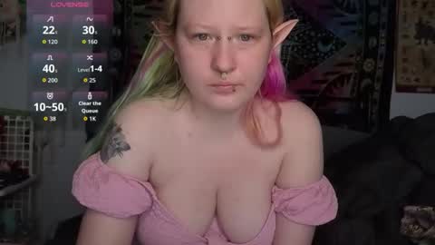 Snapshot of loricritter2 chatting on 05/14/26, 10:55 Lori Critter online show from 05/14/26, 10:55