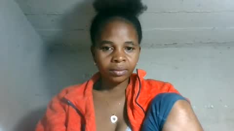Snapshot of lorienne98 chatting on 07/18/26, 09:35 lorienne98 online show from 07/18/26, 09:35