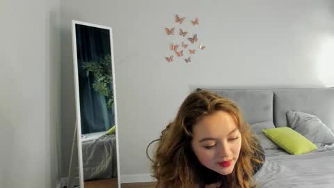 Lina online show from 12/01/25, 07:30